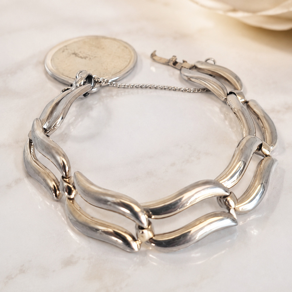 Vintage Monet Silver Tone Modernist Link Bracelet Removable Engravable Charm MCM